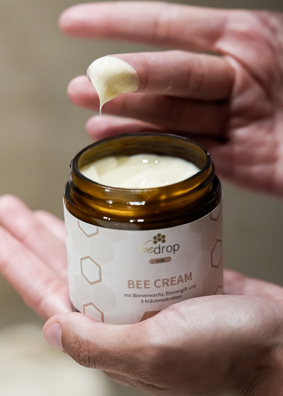 All-in-one set | Propolis + Royal Jelly + Manuka Honey + Bee Cream + Lotion + Soap + Bee Balm + Deodorant + Shampoo