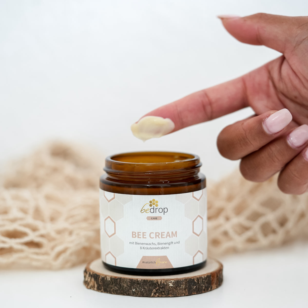 Pro Senior Set | Manuka Honey MGO 500+, Organic Royal Jelly Capsules & Bee Cream