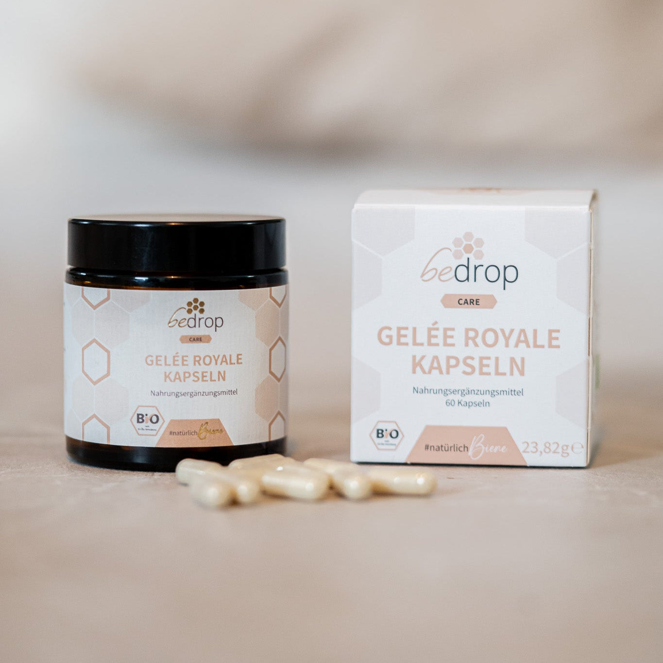 The all-rounder set | propolis capsules & 20% tincture + royal jelly capsules & pure/fresh + manuka honey