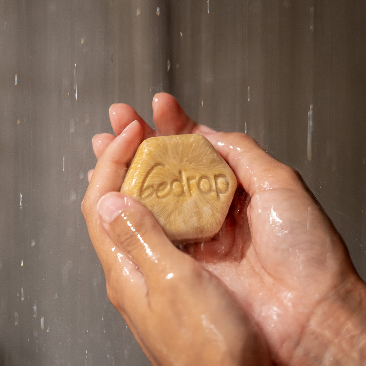 BEELIXIR Solid Shampoo with Manuka Honey & Propolis - 65g