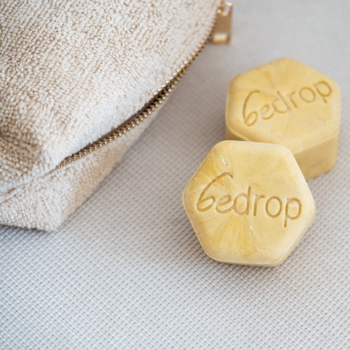 BEELIXIR Solid Shampoo with Manuka Honey & Propolis - 65g